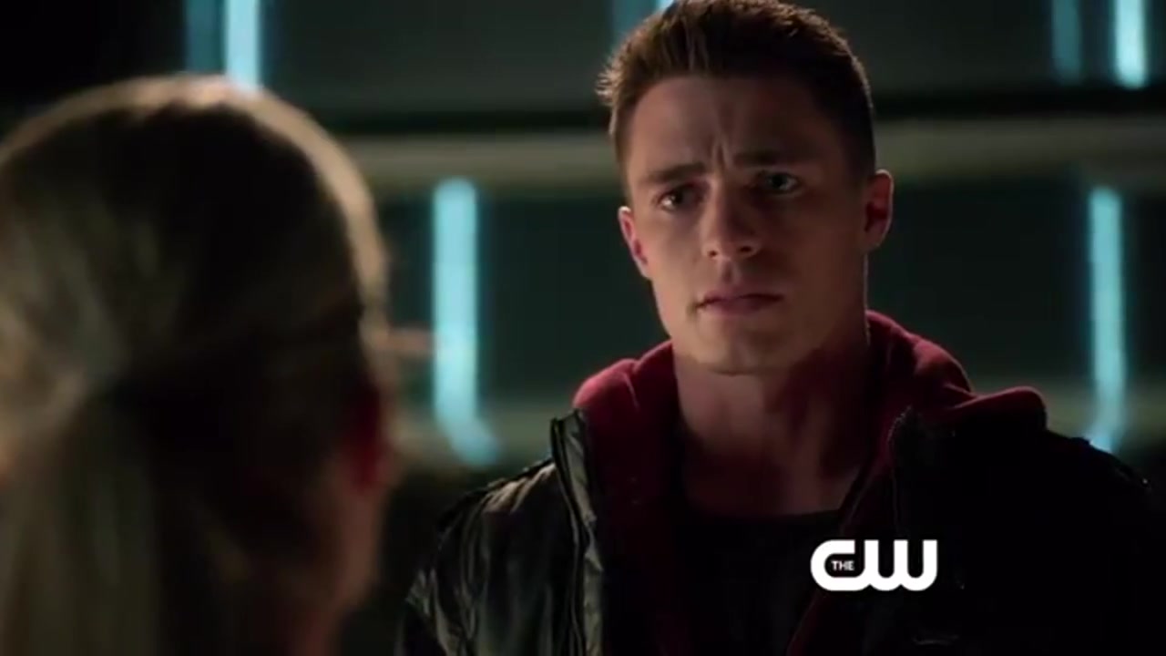 2013-Arrow-BloodRush-S01E01-18.jpg