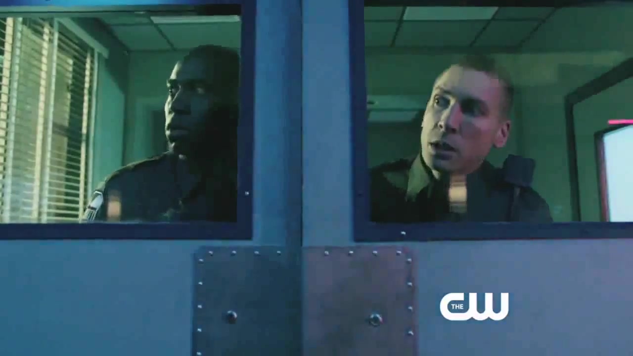 2013-Arrow-BloodRush-S01E05-21.jpg