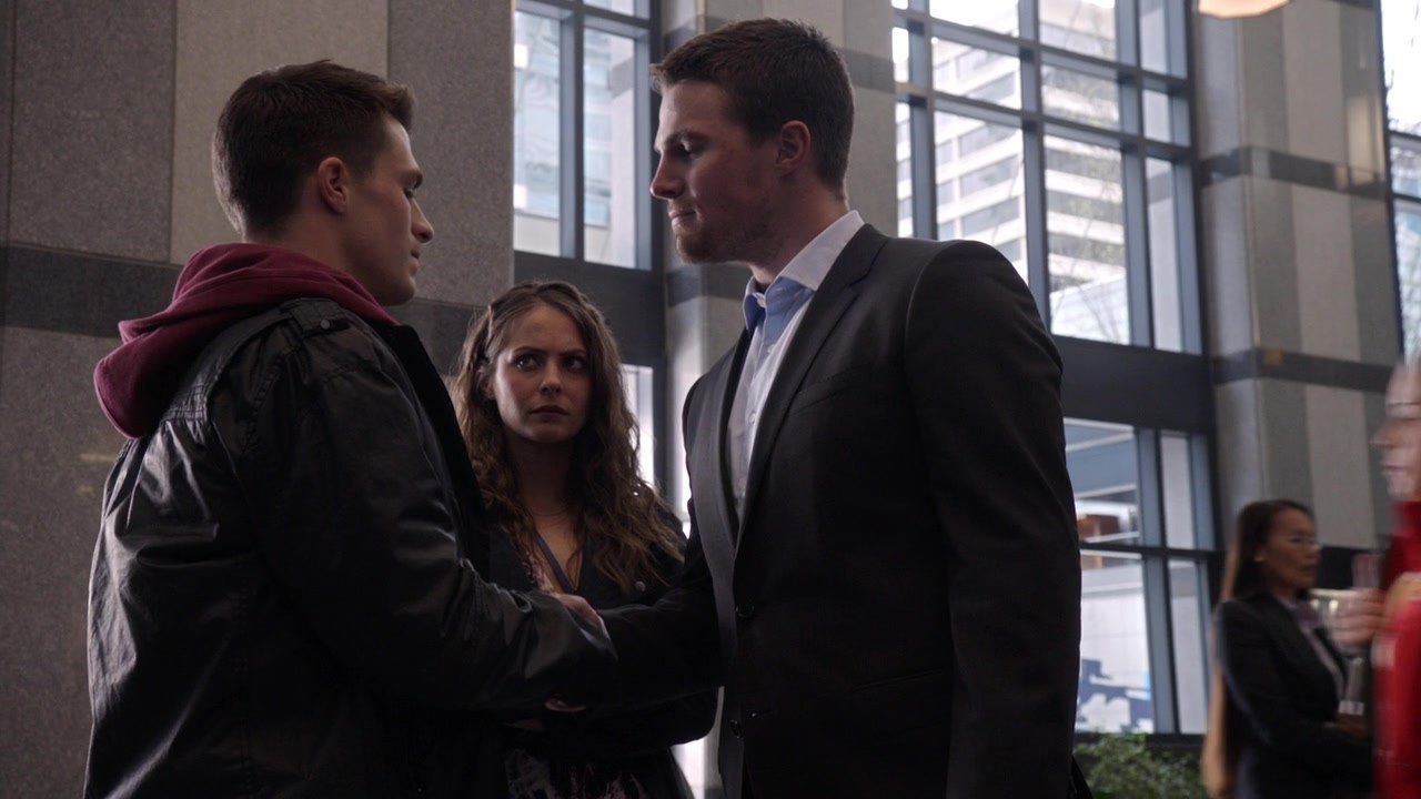 Arrow-S01-E22-077.jpg