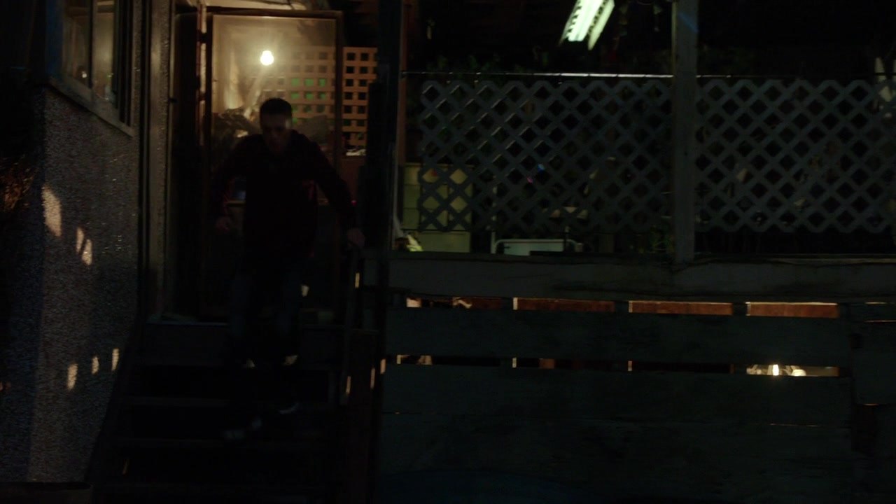 Arrow-S01-E23-011.jpg