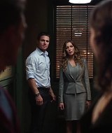 Arrow-S02-E01-0083.jpg