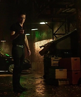 Arrow-S02-E01-0235.jpg