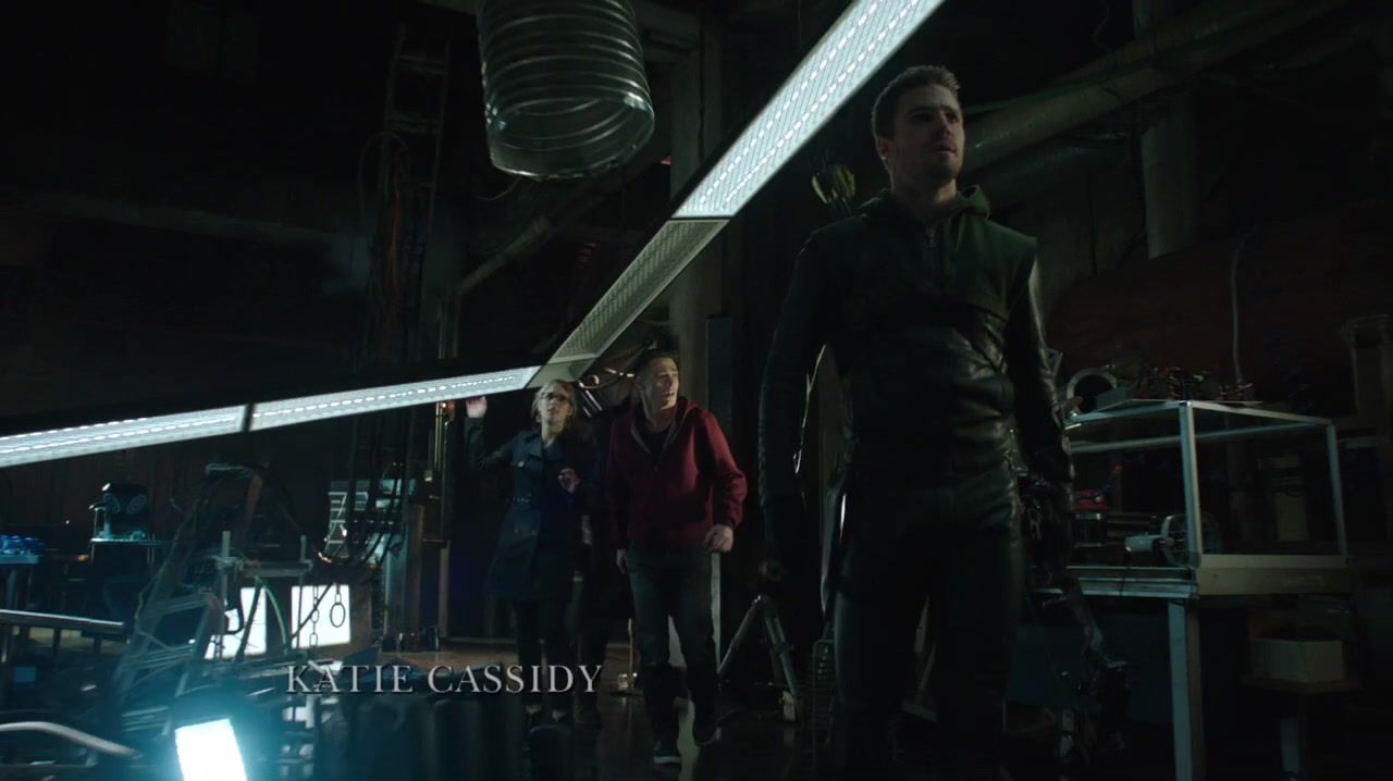 Arrow-S02-E23-0015.jpg