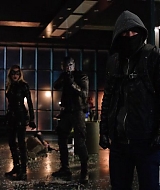 Arrow-S04E12-014.jpg