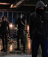 Arrow-S04E12-016.jpg