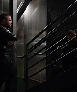 Arrow-S07E20-173.jpg