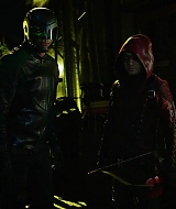 Arrow-S08E05-196.jpg